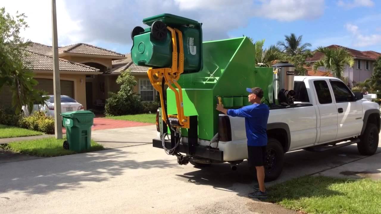Cleaning litter bins